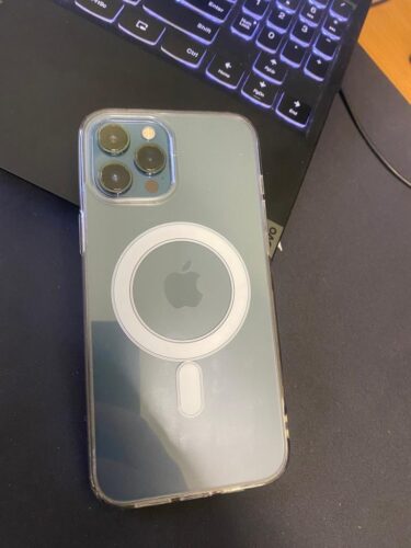 iPhone Magsafe tok photo review